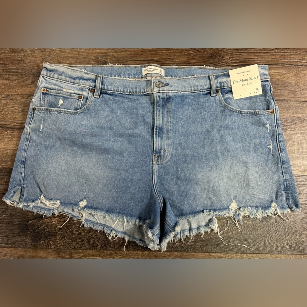 NWT Abercrombie & Fitch The Mom Shorts